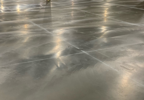 Smooth interior concrete slab floor